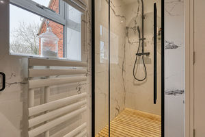 Master Ensuite Shower- click for photo gallery